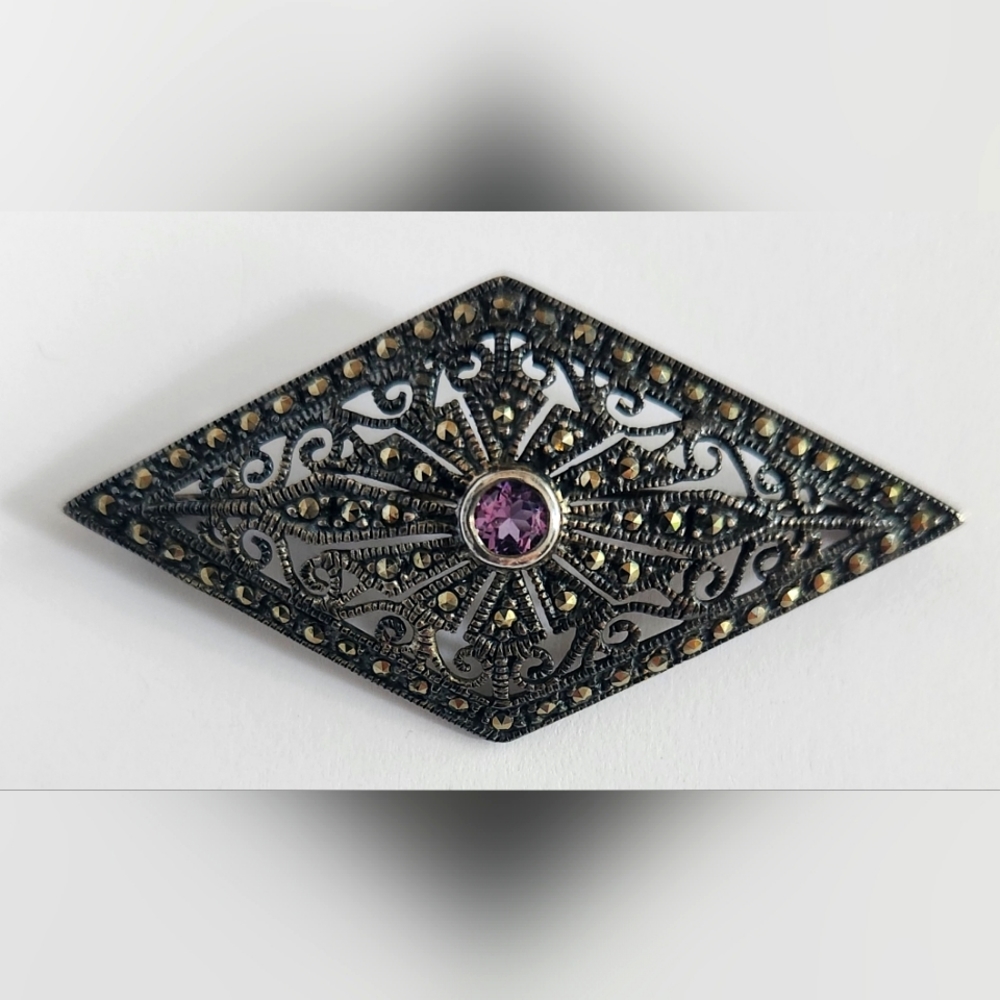 Sterling Silver Vintage Marcasite & Amethyst Gem Art-Deco-Style Pin Brooch - Picture 3 of 9